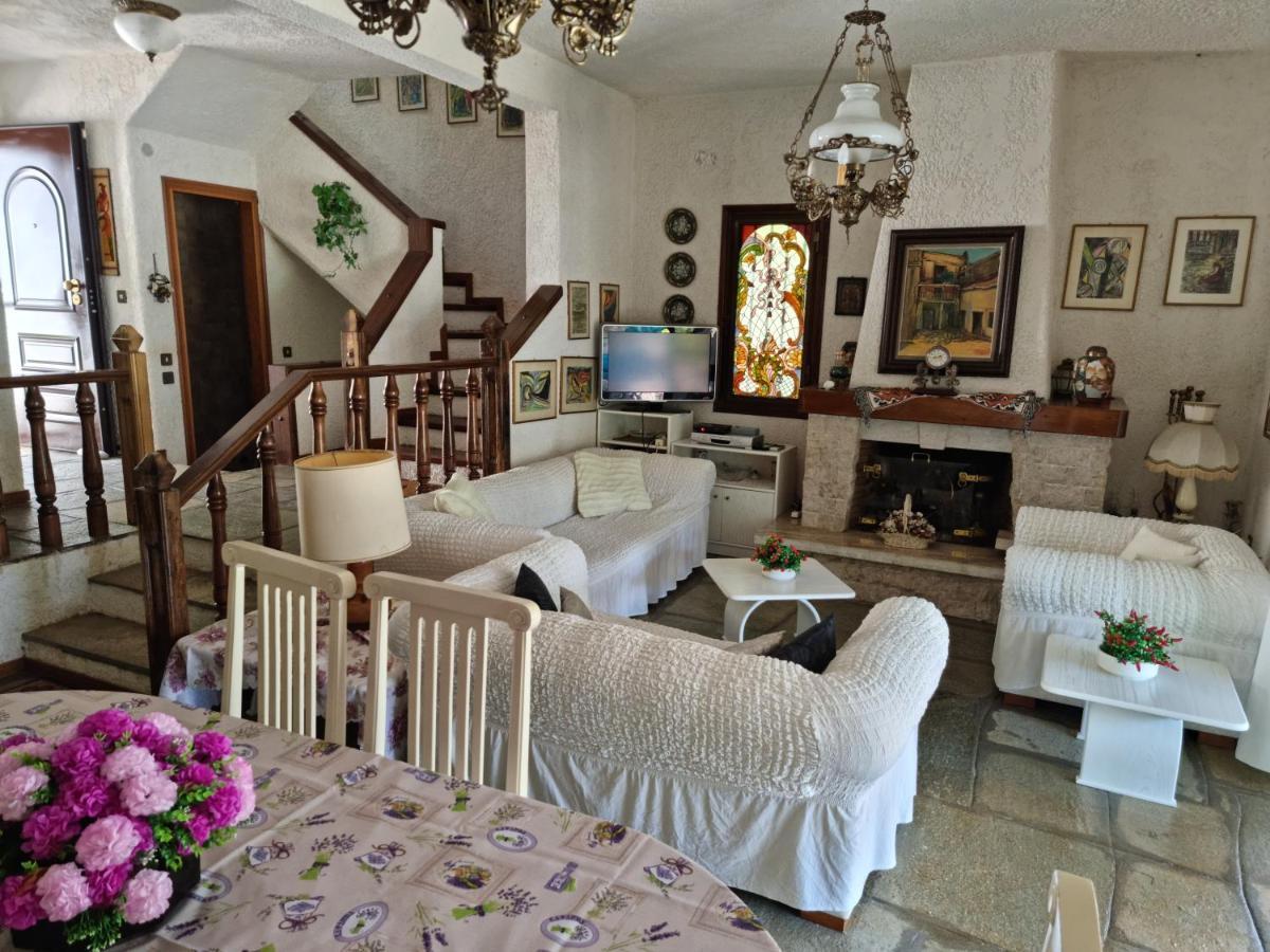Beachfront Villa 100M From Sea For Up To 10 Guests Сиври Экстерьер фото